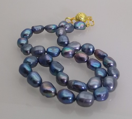 Freshwater baroque pearl - freshwater,