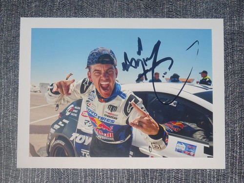 Mad mike whiddett signed photo - whiddett,