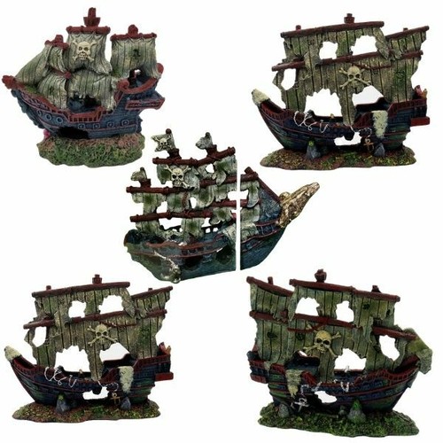 Superfish aquarium shipwreck - aquarium,