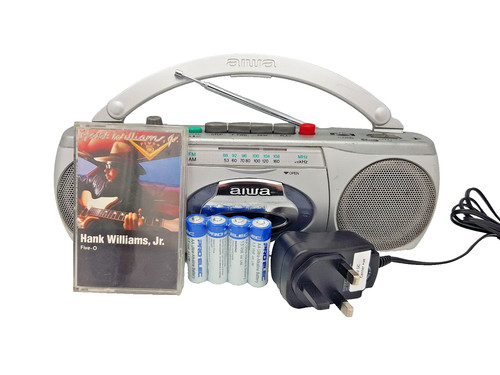 Aiwa p500 portable cassette - cs-p500,