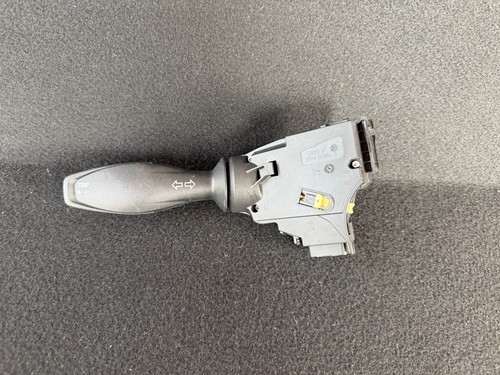 Ford fiesta mk7 - ford, indicator