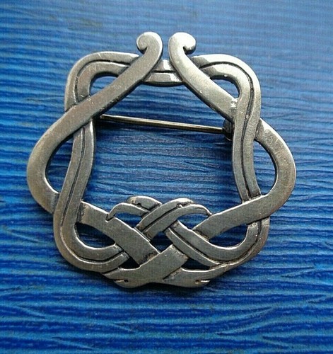 Ortak silver orkney brooch - silver,