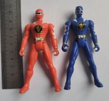 2x Power Rangers Plastic