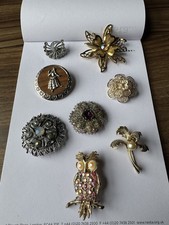 Joblot 8 x Brooches Vintage Costume Jewellery Bundle Various Designs