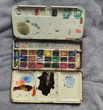 Vintage Reeves & Sons Artists Box 23 Jappanned half pan watercolour tin set