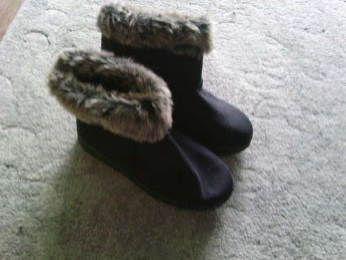 Black fur trim ankle - black,