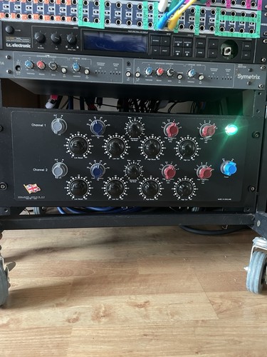 Analogue addicts channel - uk, 2