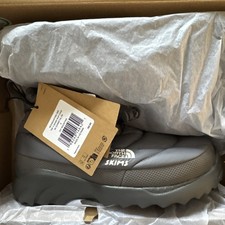 "NEW" NORTH FACE X SKIMS