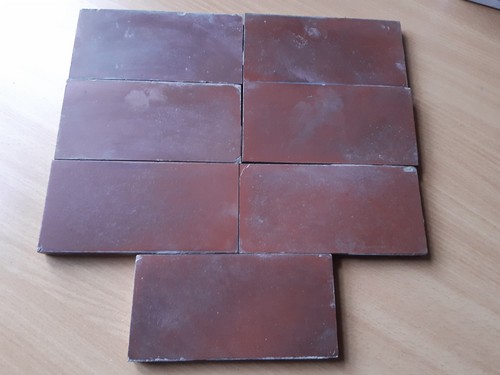 Box red reclaimed - box,