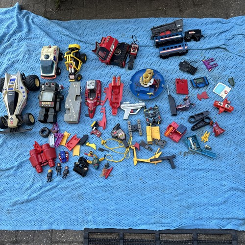 Bundle various toys - of,