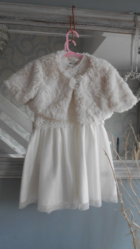 Young dimension m white - young,