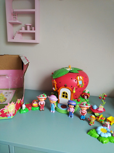 Vintage strawberry shortcake - vintage,