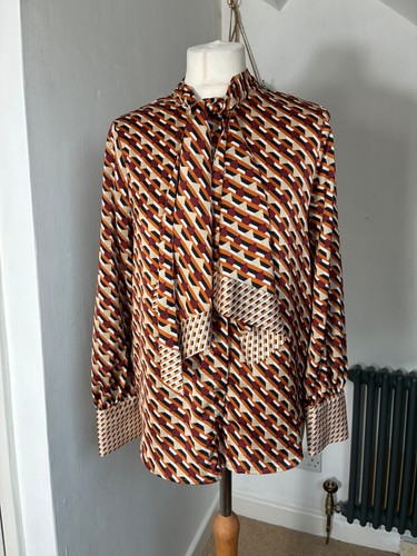Zara geometric print - print, neck