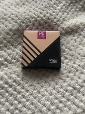 Makeup Geek Highlighter