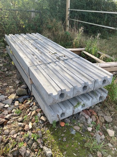 Concrete slotted corner posts - slotted,