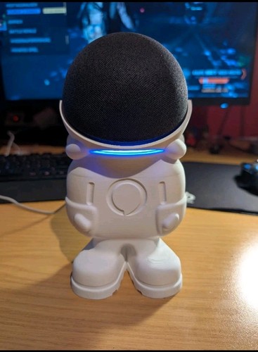 Astronaut stand for amazon - stand,