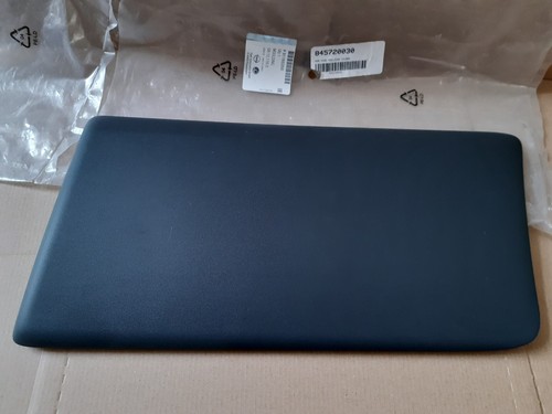 Genuine left side - gm, trim