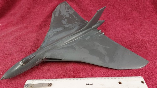 Avro vulcan scale with - avro,