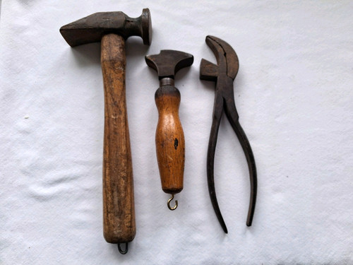 Vintage cobblers tools - x,