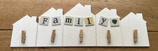FAMILY PICTURE/ART PEG BOARD (07/06)