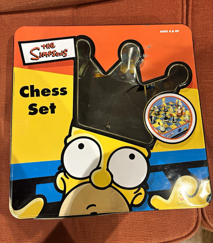 The simpsons chess set - the,