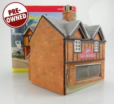 OO Gauge Hornby Skaledale R8564 Model Shop Building
