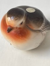 Vintage  Porcelain / China Robin Ornament 6 Cm Tall 8 Cm Wide