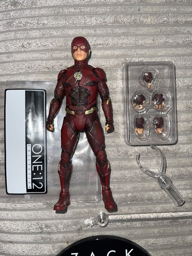 Mezco collective the - collective,