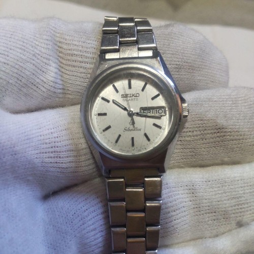 Vintage working seiko quartz - working,