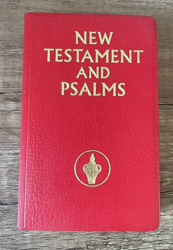 Preloved 1995 new testament - new,