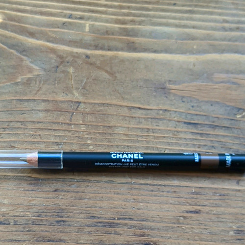 Chanel sculpting eyebrow - sculpting,