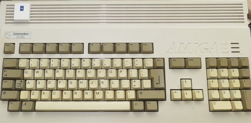 Amiga a1200 kickstart switcher - amiga,