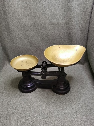 Vintage cast iron balance - vintage,