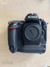 Nikon D2Xs 12.4MP CMOS Digital
