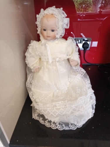 Reproduction bisque - 16",