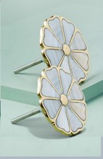 2X Floral Mother-Of-Pearl Knob