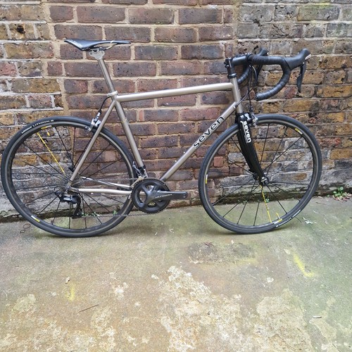 Seven axiom titanium road - axiom,