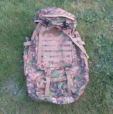 Large Digital Camo 80l