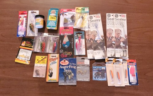 23pc fishing tackle lot - 23pc,