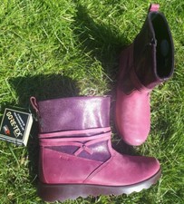 Ecco Berry Suede Glittered