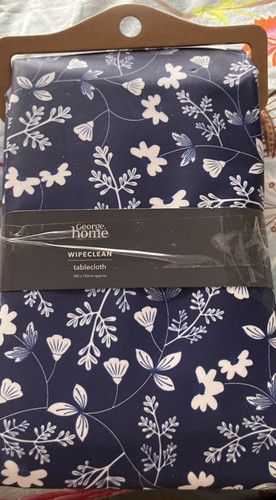 Dark blue floral wipe clean - dark,