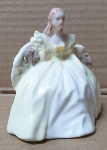 Coalport minuettes figurine - coalport,