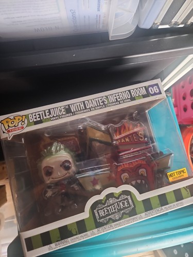Funko pop town - beetlejuice,