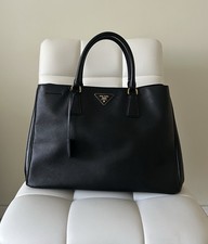Prada tote in classic Nero