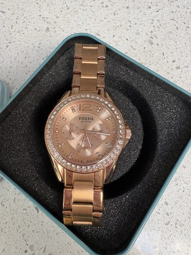 Fossil women quartz - fossil,