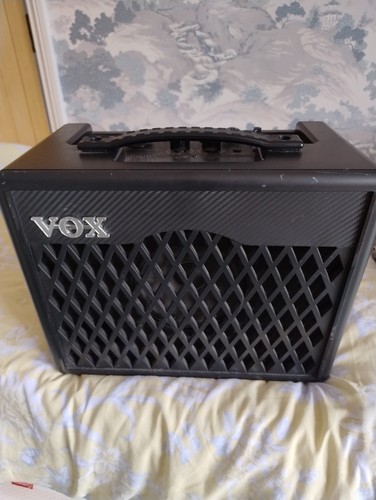 Vox guitar amplifier - vox,