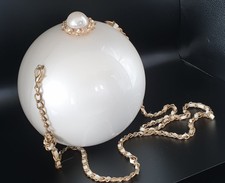 Cream Pearl Shell Round Ball