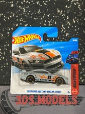 FORD MUSTANG SHELBY GT500 GREY