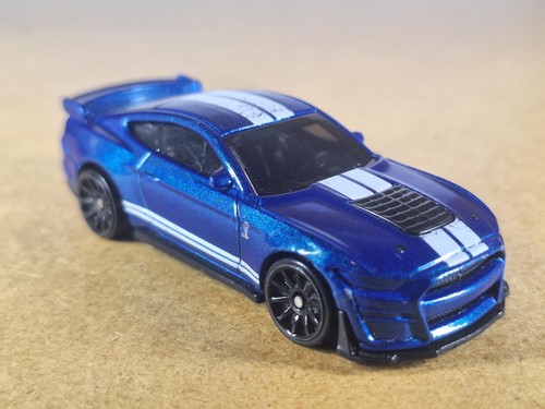 Hot wheels ford shelby - ford,