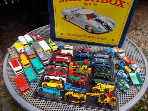 Matchbox carry case with - carry,